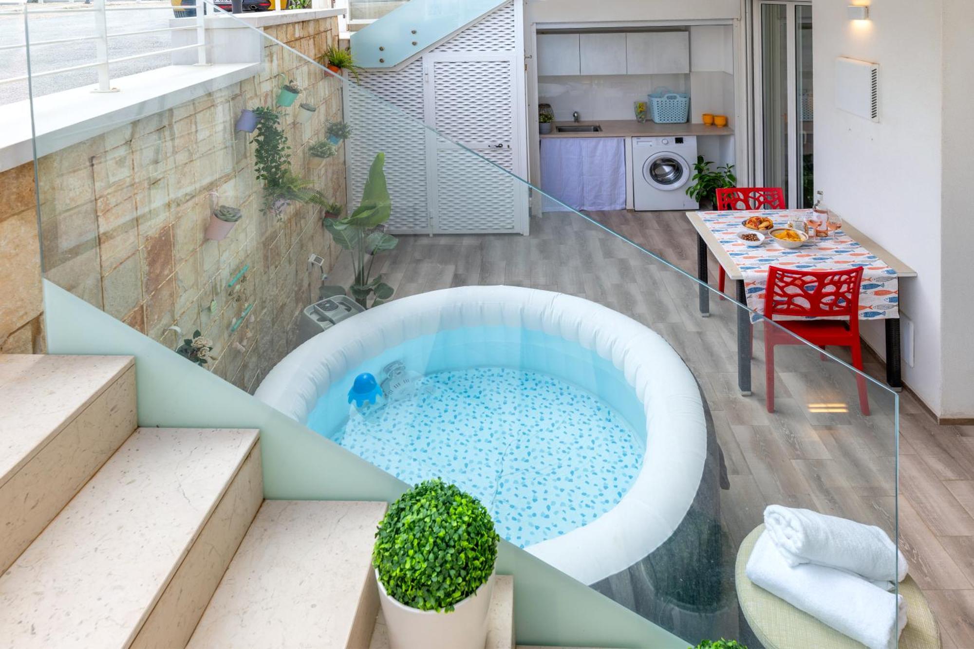 Cozy Marine Apt With Jacuzzi - 250Mt From Sea Polignano a Mare Exterior foto